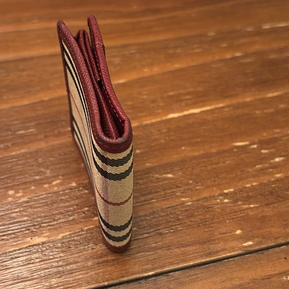 BURBERRY COIN POUCH - Picture 6 of 11